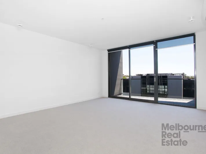 Fantastic Views in the Beautiful Malvern Hill Development!