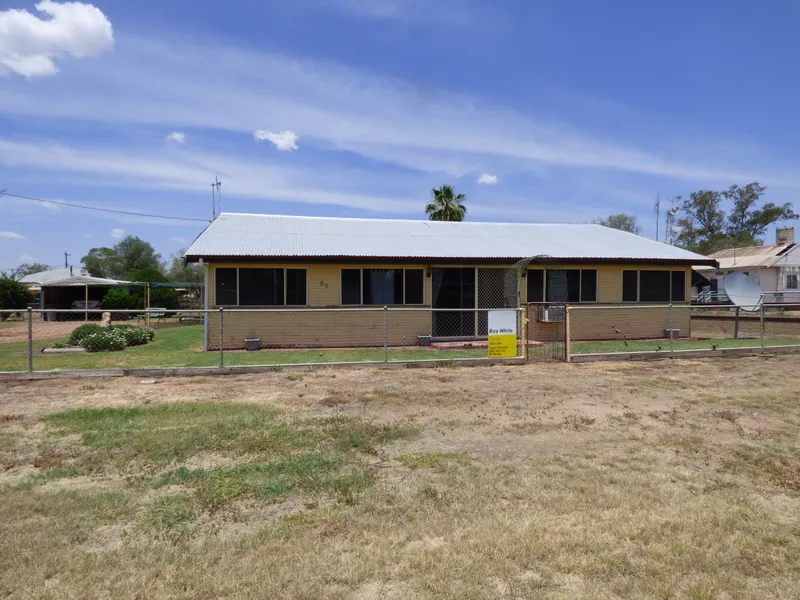 COMFORTABLE HOME IN IDEAL LOCATION