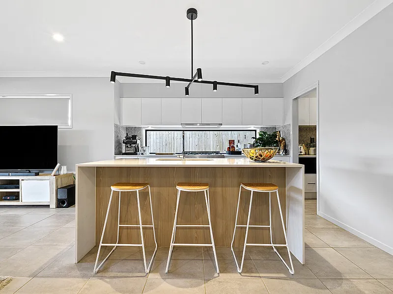 FIRST CLASS DESIGNER HOME 