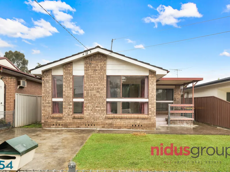 Freshly Painted 3 Bedroom Home and Water Usage is included.