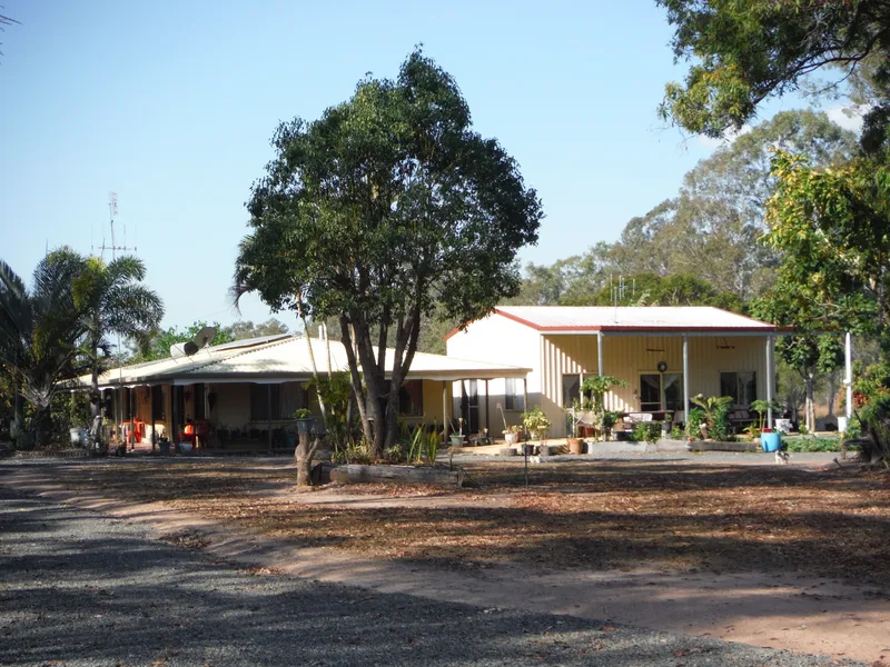 SELF SUFFICIENT COUNTRY LIFESTYLE AWAITS YOU!