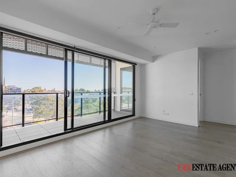 Sensational Bright-lit Space with Waterview and a Location to Love