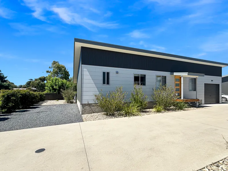 3 Bedroom home - 12 Month Lease