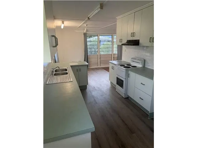 Generous Family Home - Enclosed downstairs area!