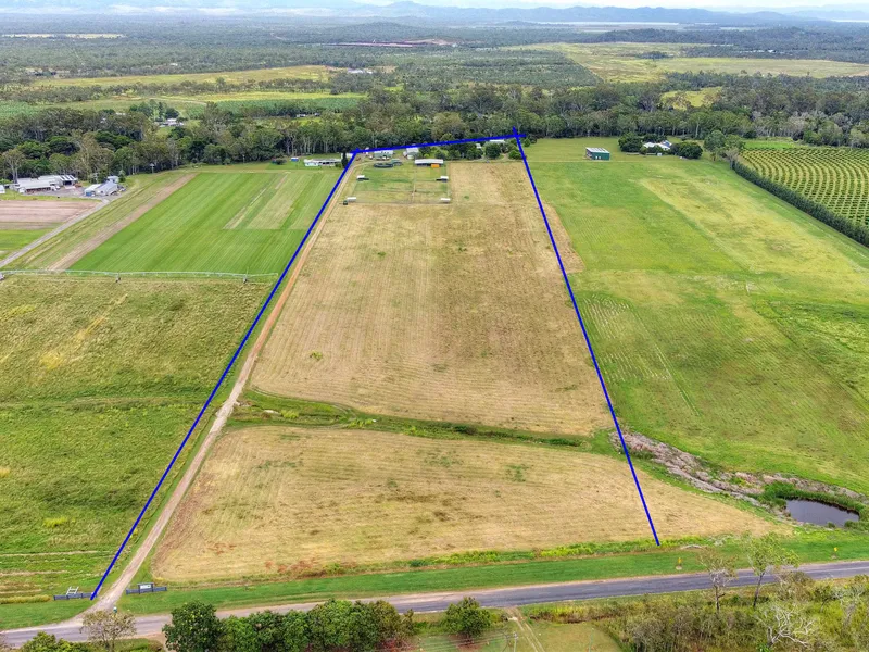 LIFESTYLE PROPERTY ON THE BARRON RIVER WITH MULTIPLE INCOME OPPORTUNITIES