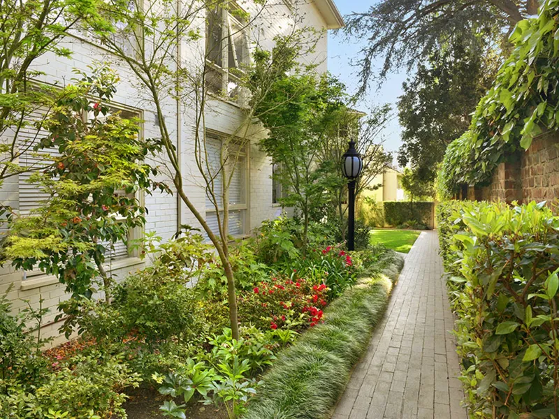 Enviable garden setting in ideal location