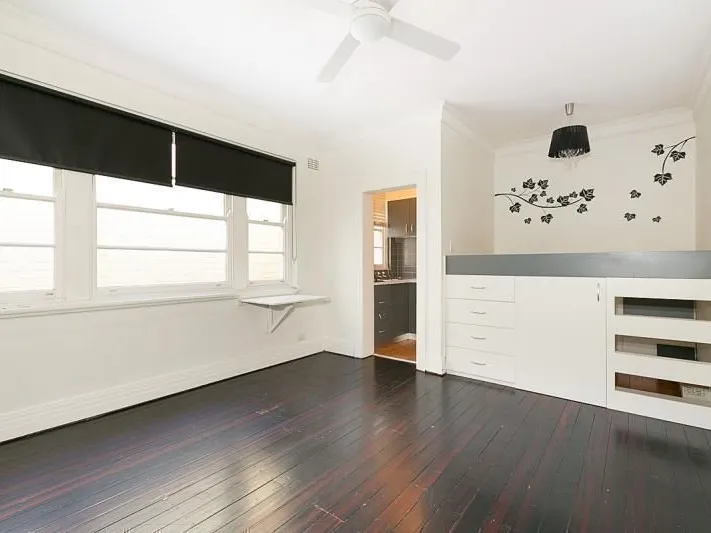 Renovated Studio In Tree Lined Cul-De-Sac