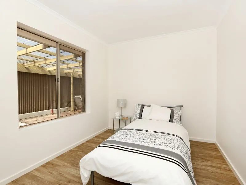 Large two bedroom, lovely outlook, convenient position!