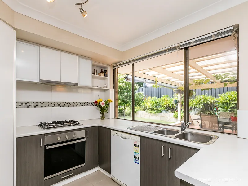 UNDER OFFER...UNDER OFFER