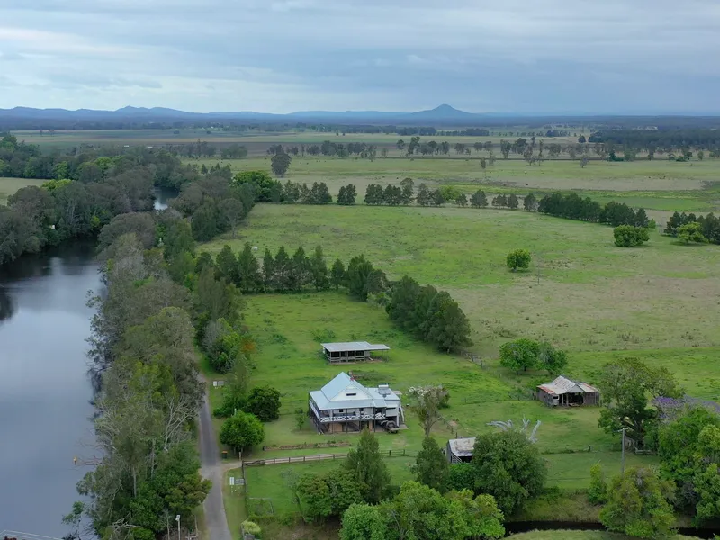 Quality grazing property overlooking the Coldstream