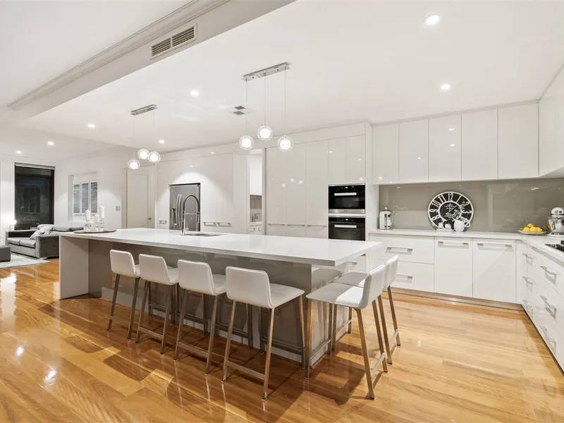 Contemporary Riverside Sanctuary