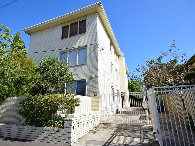 LIGHT , BRIGHT IMMACULATE TWO BEDROOM APARTMENT