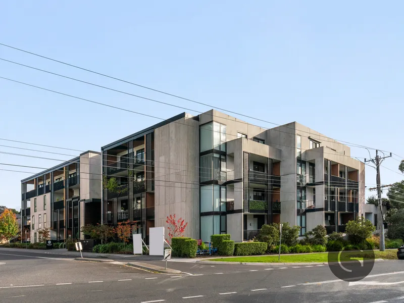 Luxuriously Designed With Sweeping Views And Natural Light