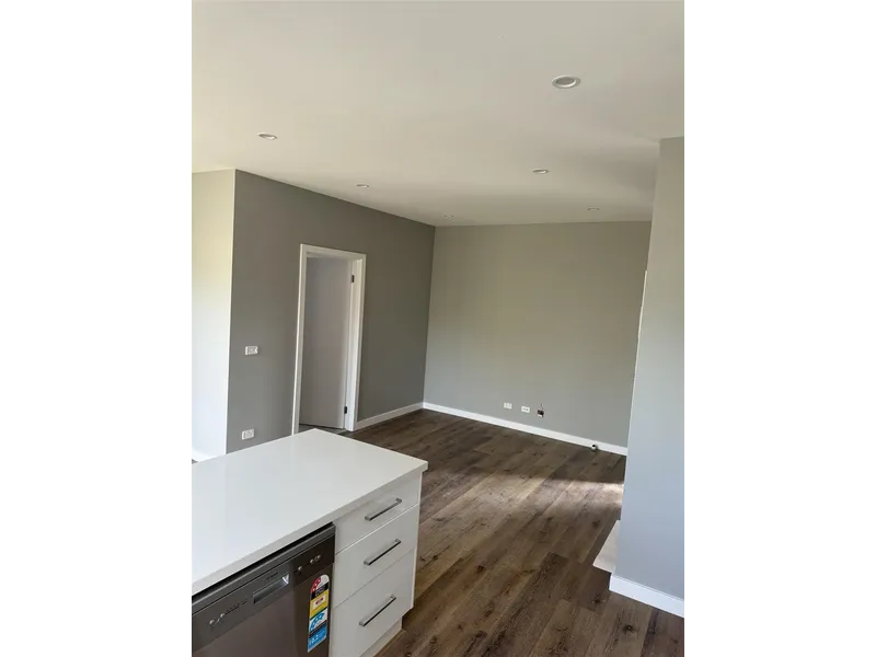 Modern, Brand New and Cozy Unit for Rent in the Heart of Springvale!