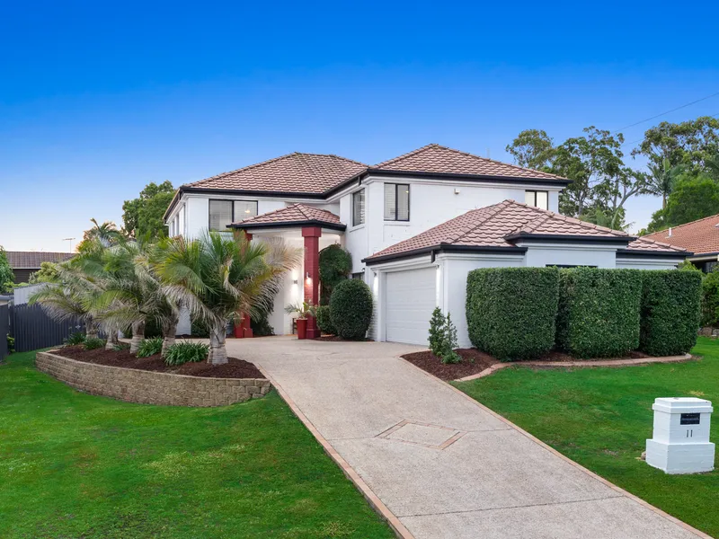 Yes, 6 bedrooms!!