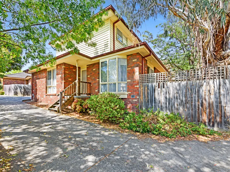 Spacious home in prime locale!