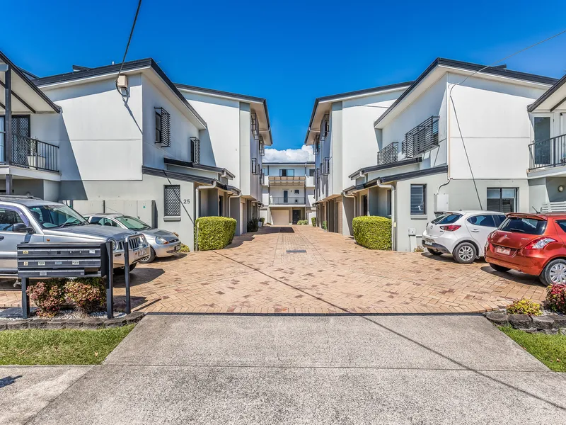 Location, Layout and Easy maintenance!