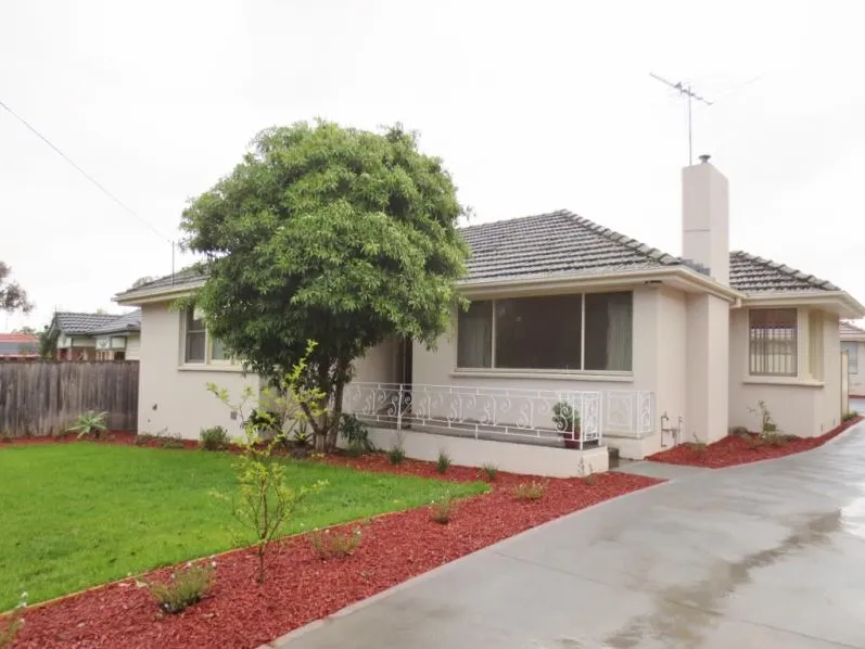 REFURBISHED HOME IN PRIME LOCATION!