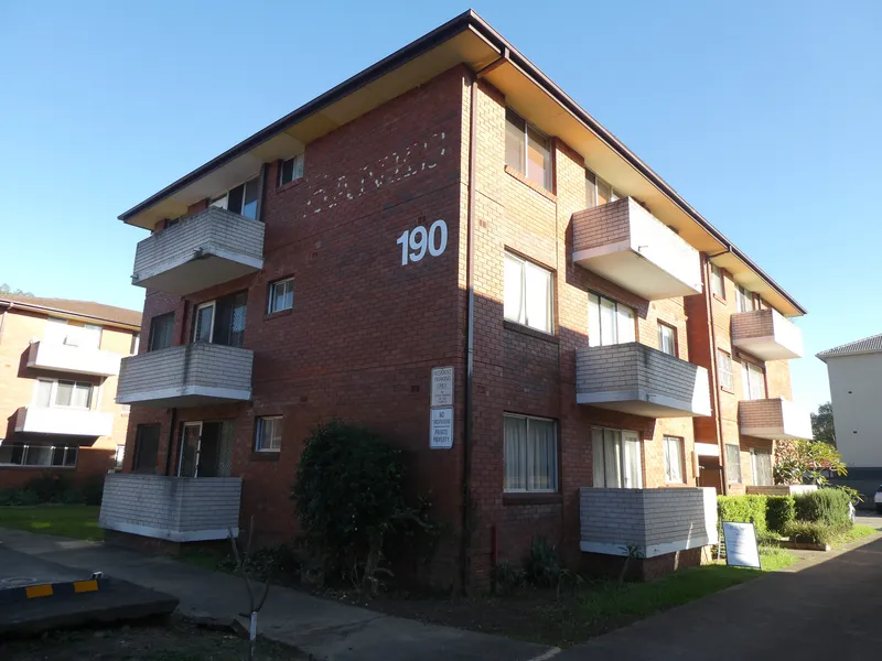 1 Bedroom Unit!! Carramar Area