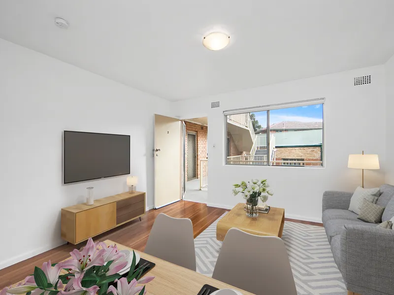 Easy Living One Bedroom Apartment