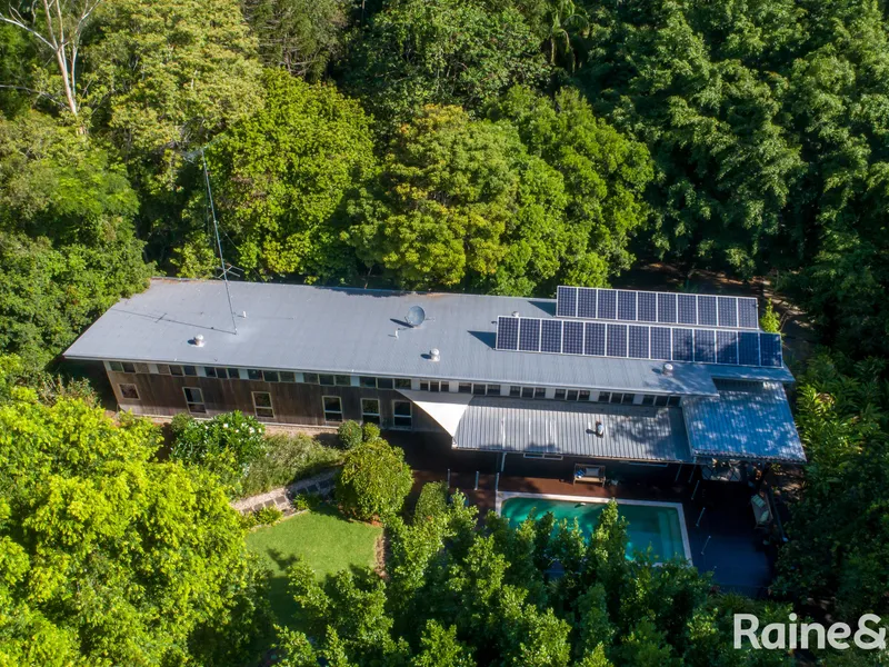 At one with nature - this hidden gem is a private tropical paradise!