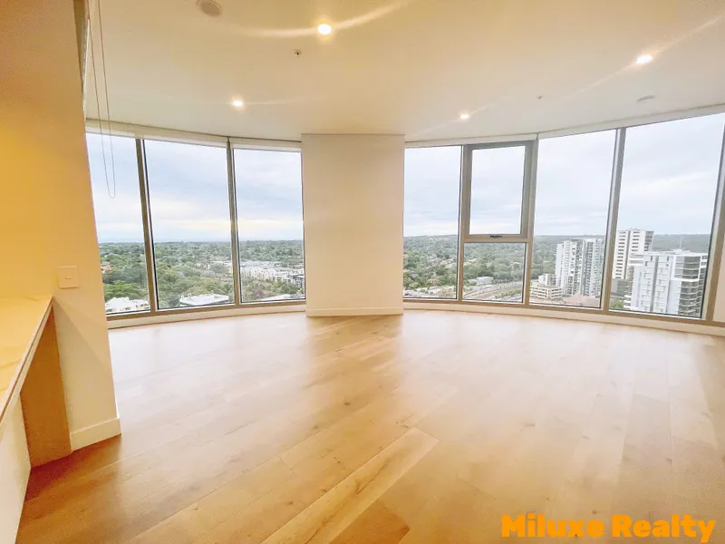 Icon Location + Panoramas views + Best Layout in the Complex