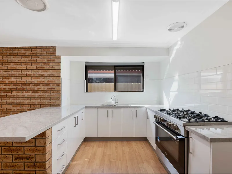 Spacious & Secure in Ultra Convenient Location!