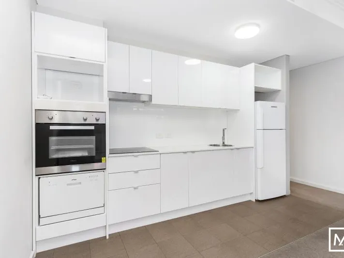 North Perth Living with Whitegoods Included