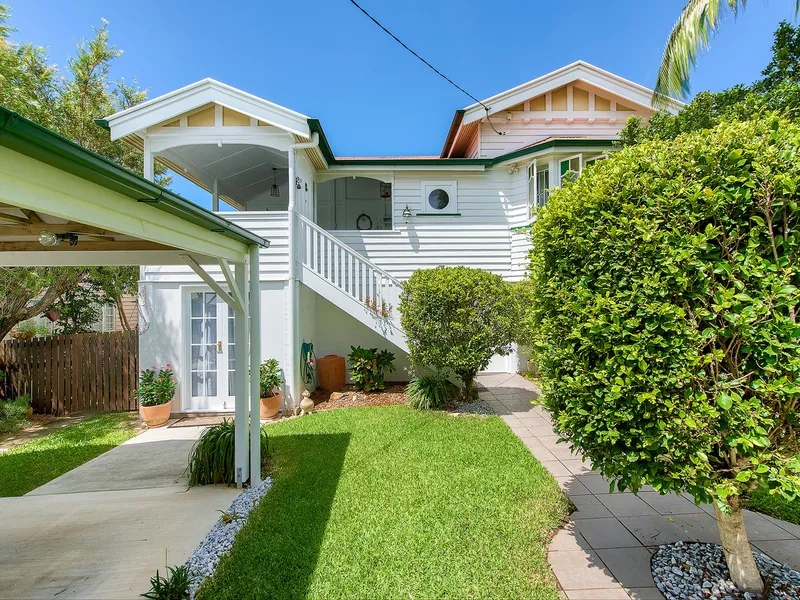 STUNNING CHARACTER HOME, TREE LINED AVENUE