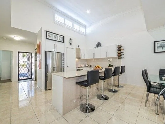 ANOTHER SOLD BY GEOFF TUTT