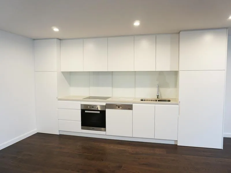 Centrally Located 2 Bedroom Apartment in Neutral Bay