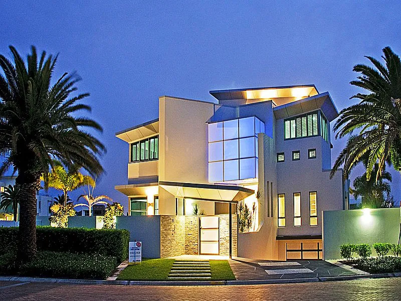 THE PINNACLE OF LUXURY LIVING, POSITION AND LIFESTYLE - SOLID CONSTRUCTION & WIDE WATER VIEWS - MUST BE SOLD!