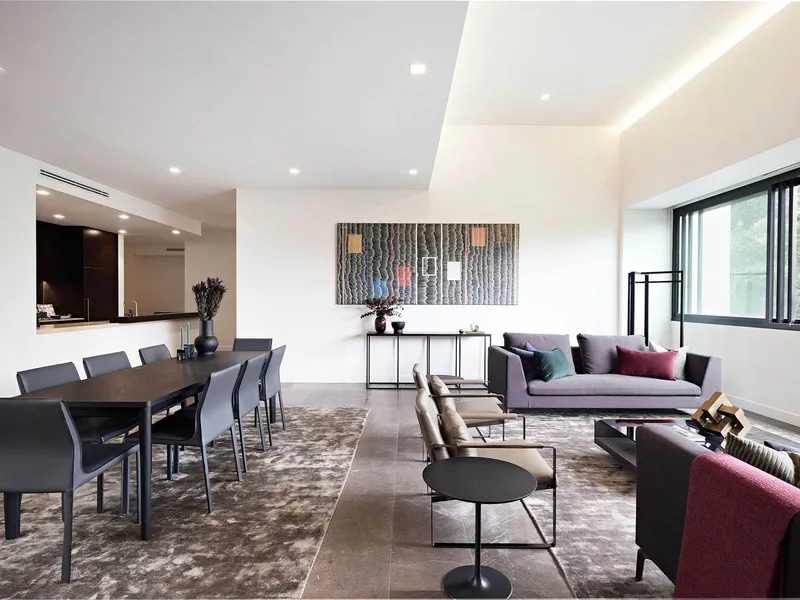 Ultra Spacious 188 SQM Living With Leafy Views To The Harbour       