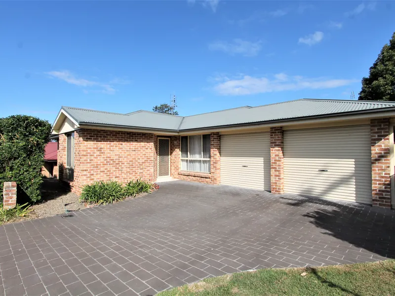 MODERN 4 BEDROOM FAMILY HOME