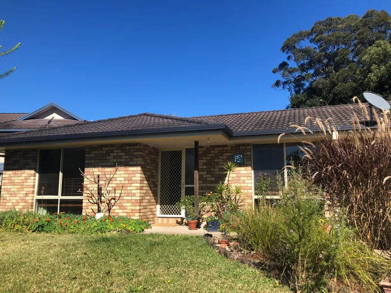 5 Bedroom Brick & Tile Home