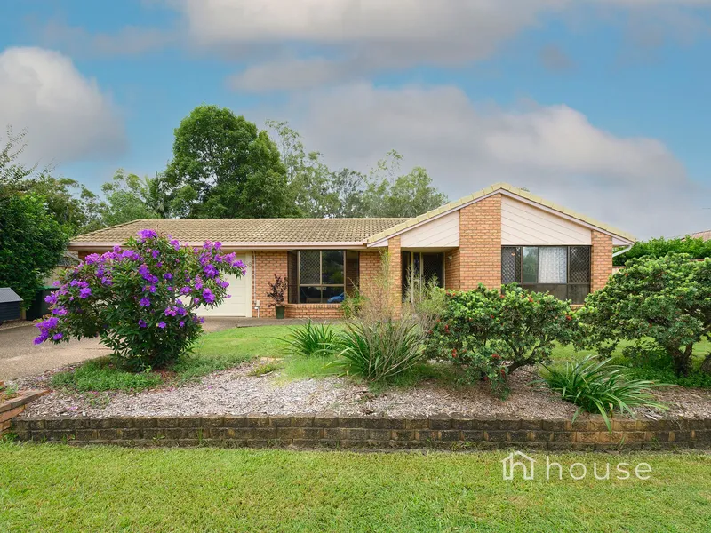 GREAT HOME IN SUPERB LOCATION