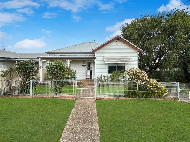 RESIPRO REAL ESTATE - INSPECT 4.30PM TUESDAY 20TH AUGUST