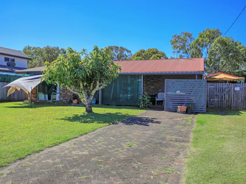 CALLING ALL INVESTORS - 4-BEDROOM BRICK HOME IN BURNETT HEADS!