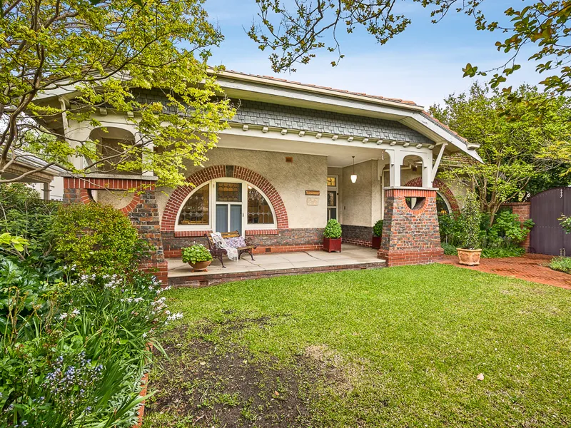 Stunning Period Family home of Large Proportions