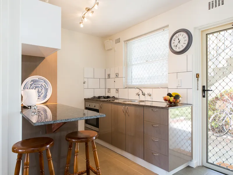 FULLY FURNISHED RENOVATED UNIT