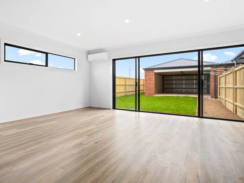 BRAND NEW 3 BEDROOM TOWNHOUSE