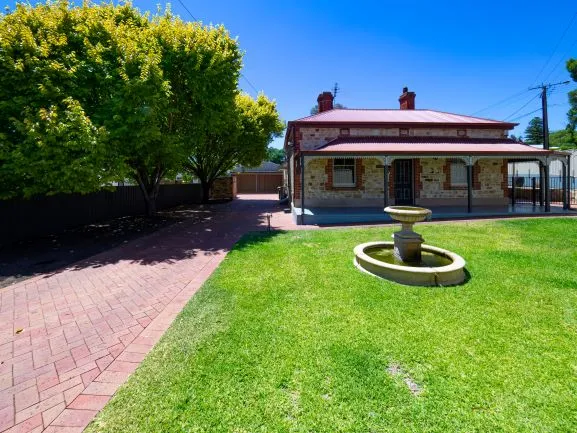 WHAT A TERRIFIC OPPORTUNITY TO SECURE THIS SUBSTANTIAL CHARACTER HOME IN GAWLER EAST