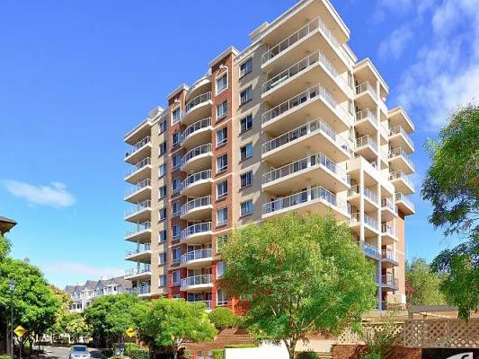 Fully Furnished Immaculate Apartment with Park Views 