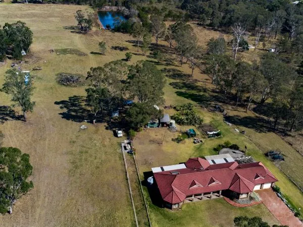 25 Acres Premium Rural Residential Location Elevated Position Large Residence.