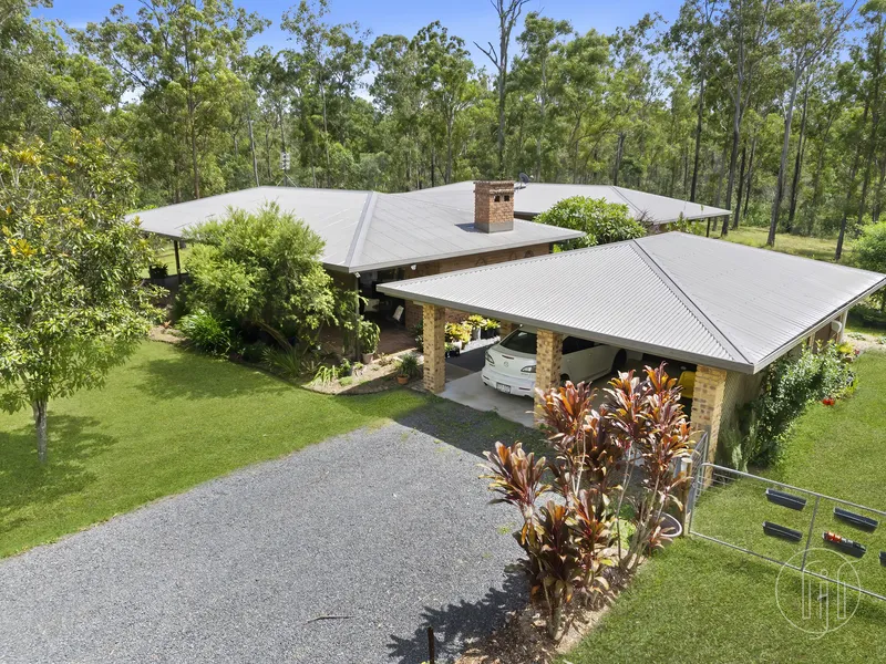 PASSIVE SOLAR HOME, PRIVACY & WILDLIFE