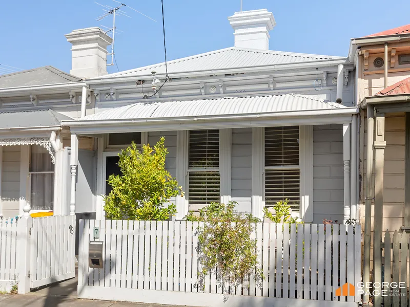 Stylish Pristine Renovated Victorian