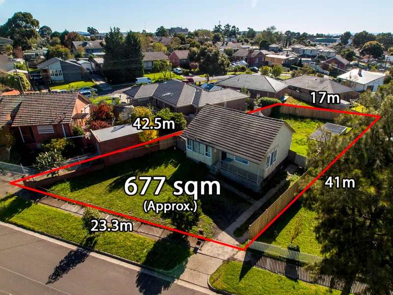 Planning Approval for 3 Townhouses (1 x 4Br, 1 x 3Br plus study, 1 x 2 Br)