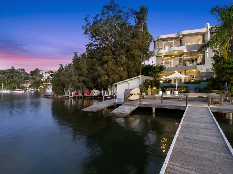 World class deep waterfront with A-grade facilities and an ideal aspect