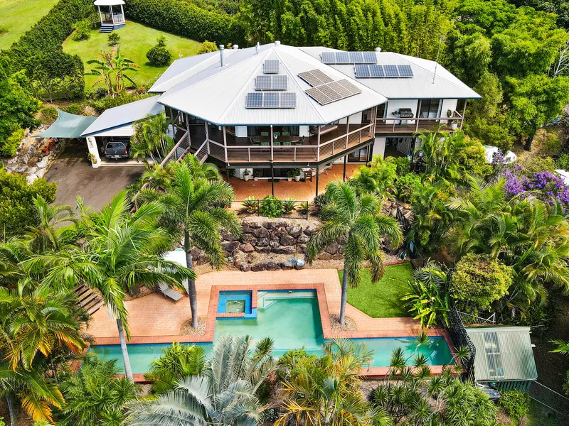 North Facing Acreage Splendour!