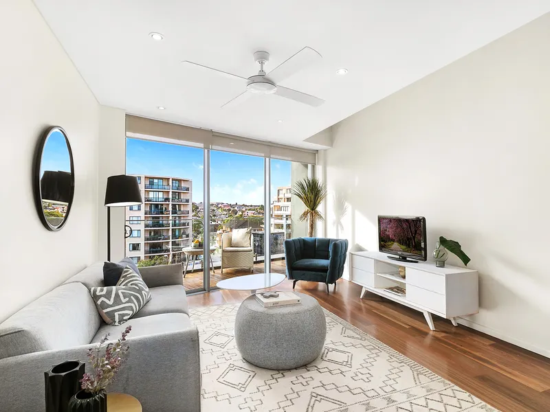 Spacious split level apartment in Maroubra Junction